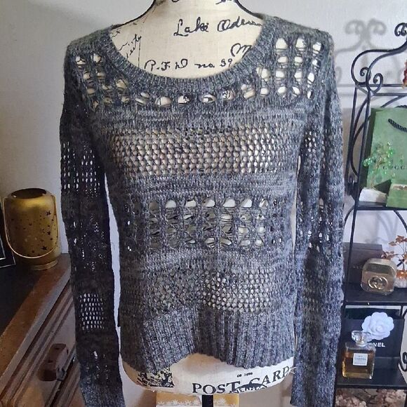 Aeropostale Gray Open-Knit Women's Sweater Size Small - Picture 1 of 5